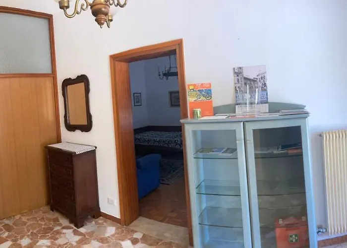 Casa Del Nonno Leone Lägenhet
